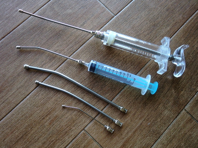 フィーディングニードル